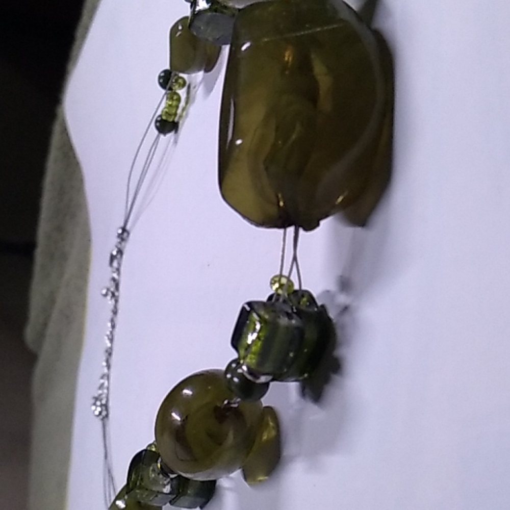 Gresnstone Simulated Gem Necklace - image 4